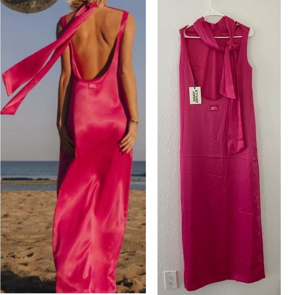 NWT DAILY DRILLS Silky Backless Maxi Dress Gown with Neck Tie Hot Pink Party - Picture 1 of 11
